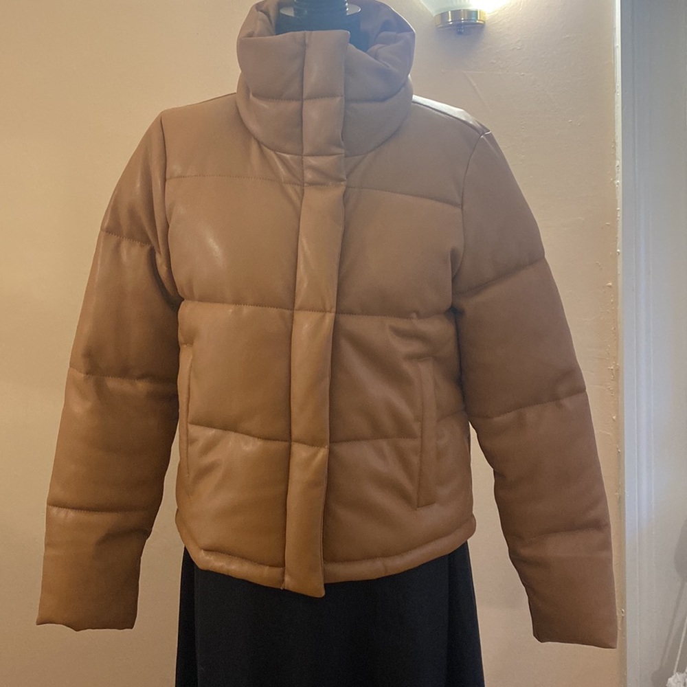Abercrombie Vegan Leather Mini Puffer Camel Brown Sz Large SOLD OUT - Picture 3 of 13